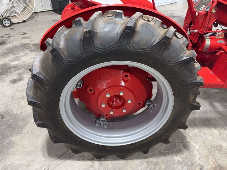 international-harvester-shop-mule-image-61