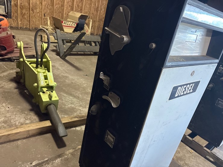 #177-•-gasboy-model-391-b-ax-diesel-fuel-dispenser-image-3