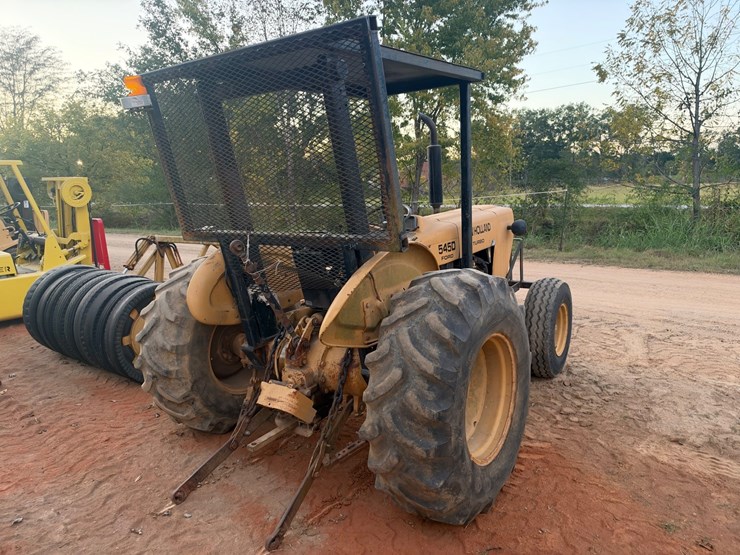 new-holland-545d-image-4