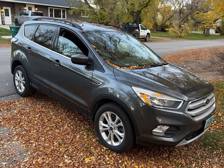 2018-ford-escape-image-1
