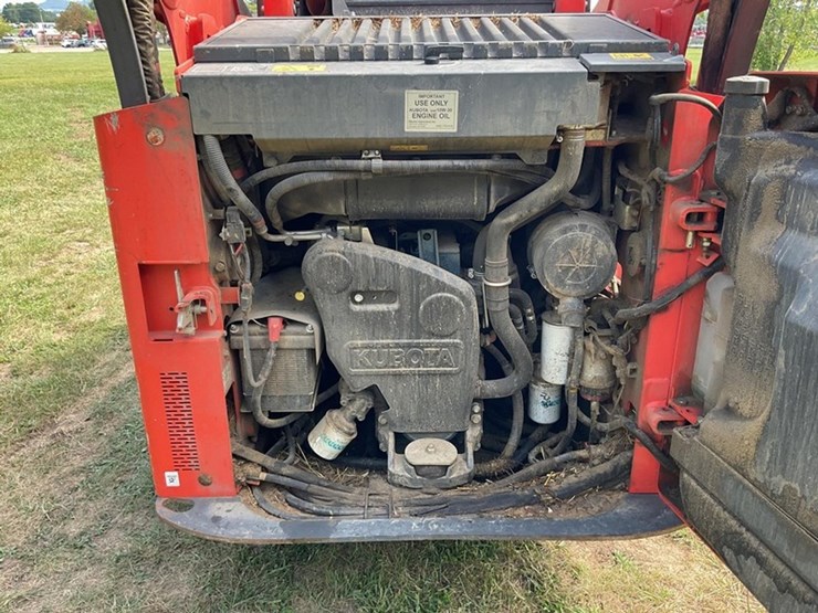 2025-kubota-ssv65-image-14
