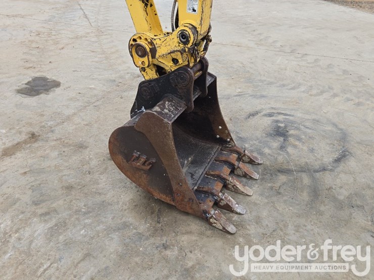 2020-yanmar-vio35-6a-image-23