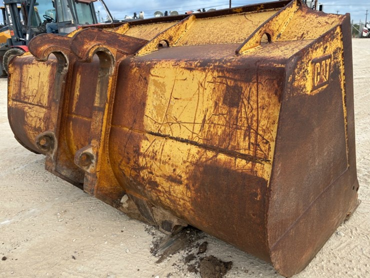 2004-caterpillar-938g-image-21