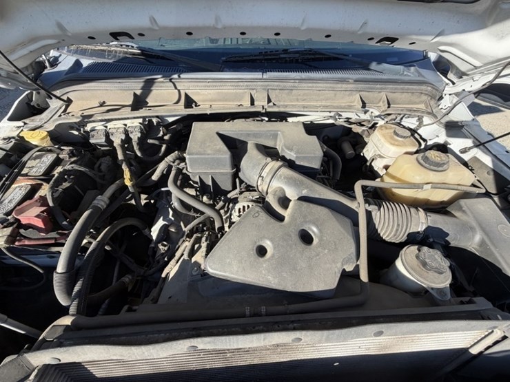 2011-ford-f350-image-12