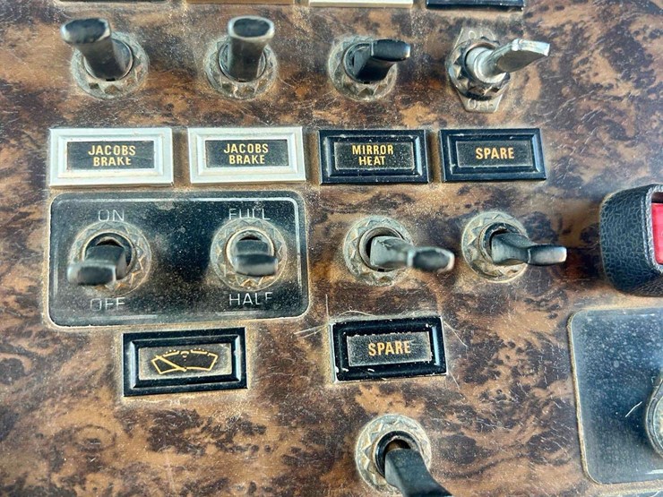 1988-kenworth-t800-image-24