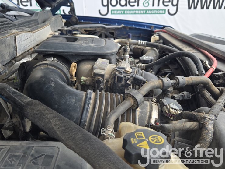 2015-chevrolet-silverado-2500-image-26