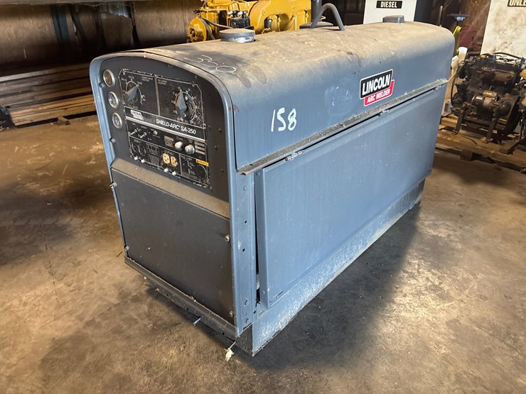 #158-•-lincoln-electric-shield-arc-sa-250-engine-driven-arc-welder-image-1