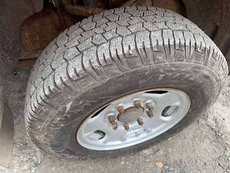 gmc-sierra-2500hd-image-12