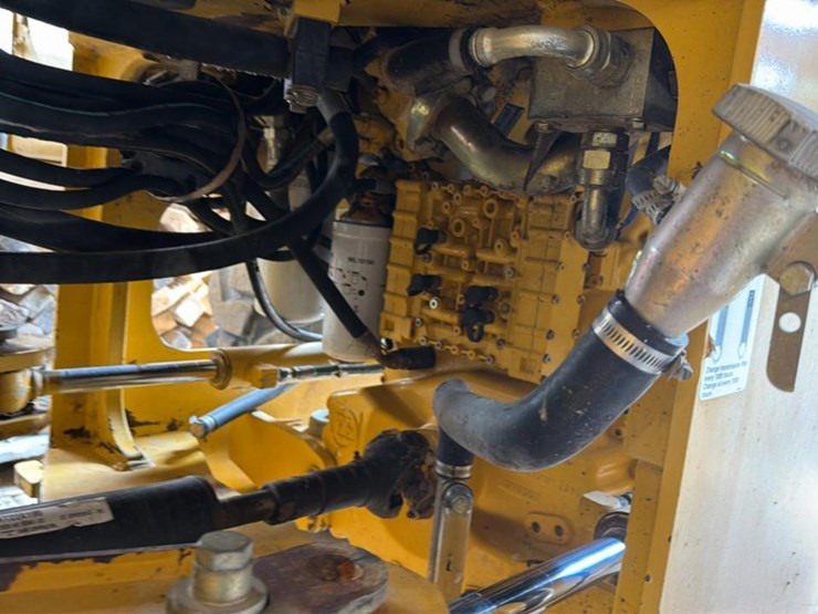 2007-deere-444j-image-12