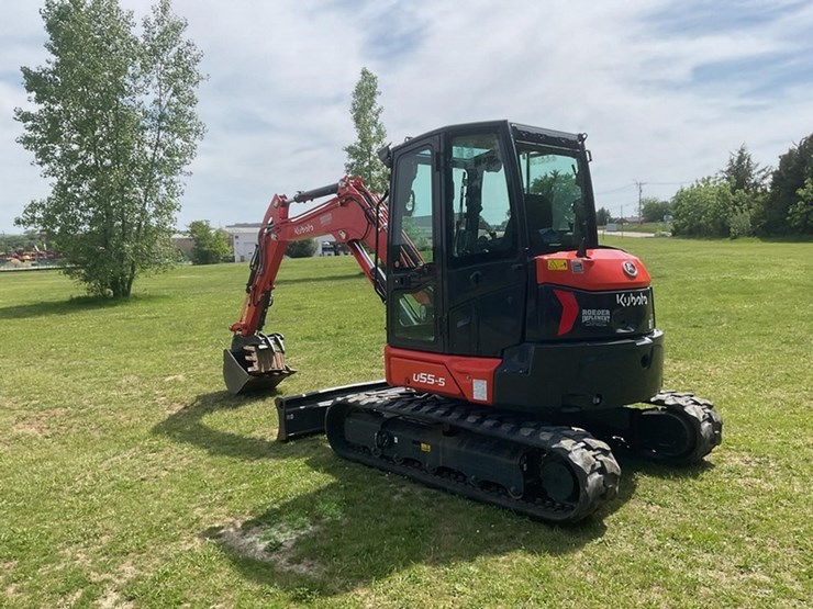 2021-kubota-u55-5-image-7