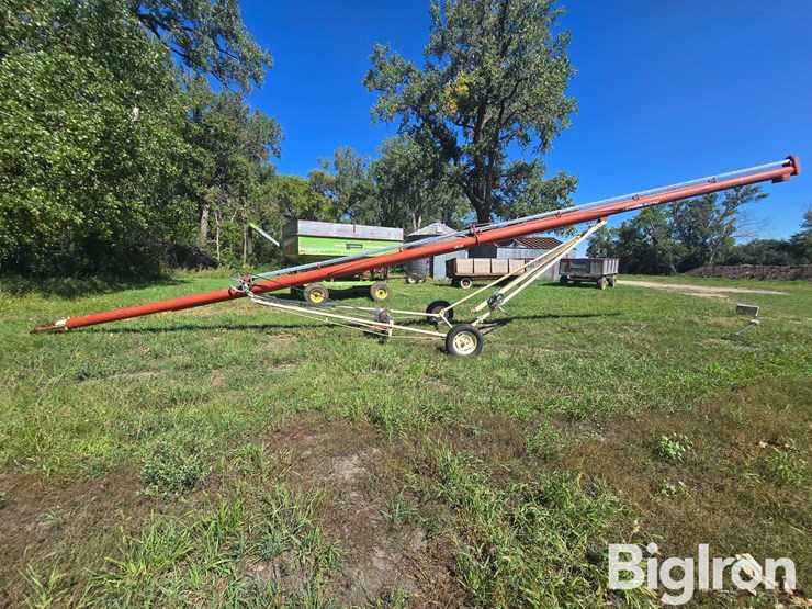 buhler-farm-king-851-image-8