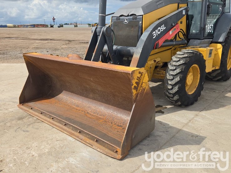 2020-deere-310sl-image-13