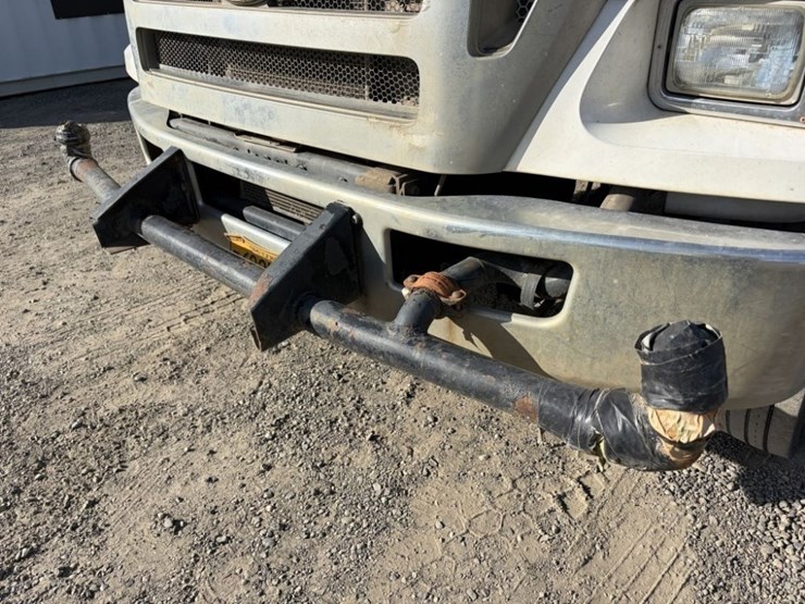 2008-ford-f650-image-11
