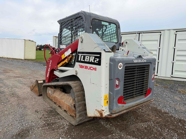 2022-takeuchi-tl8r2-image-3