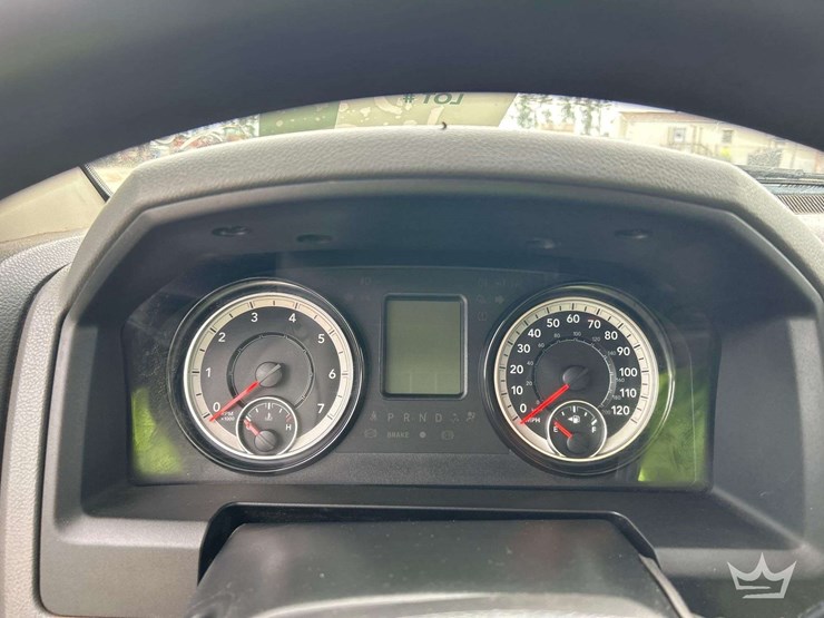 2018-ram-5500-4x4-palfinger-stake-bed-gas-cylinder-delivery-truck-image-16