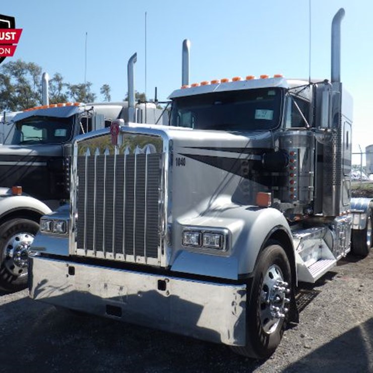 2024 KENWORTH W900L