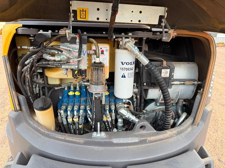 volvo-ecr40d-image-29