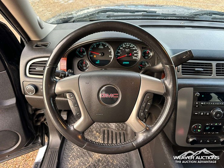 2011-gmc-1500-image-13