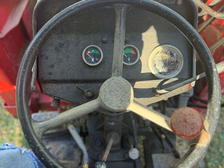 1994-massey-ferguson-231-image-14
