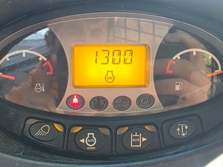 2018-bobcat-s550-image-55