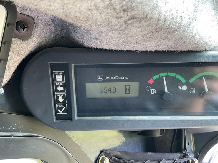 2010-deere-318d-image-19