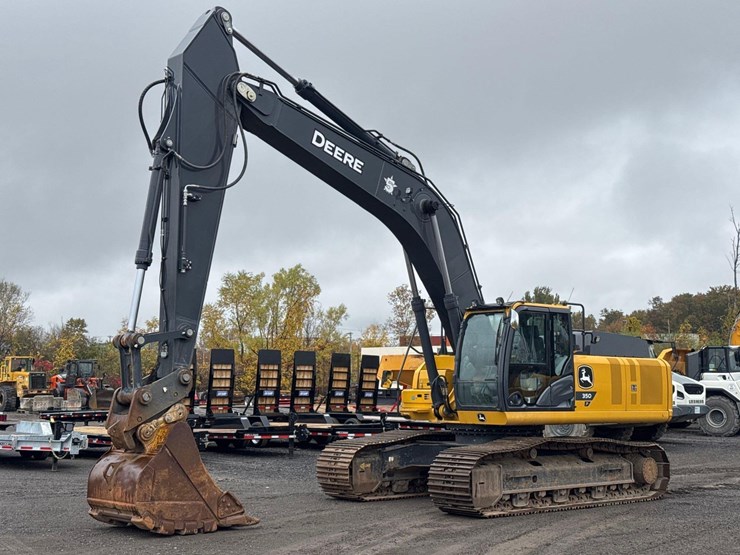 2024-john-deere-350-image-1