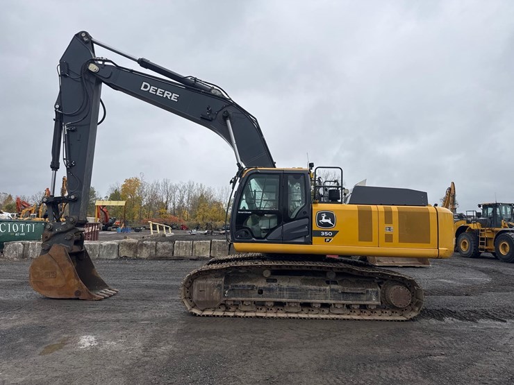 2023-john-deere-350-image-10