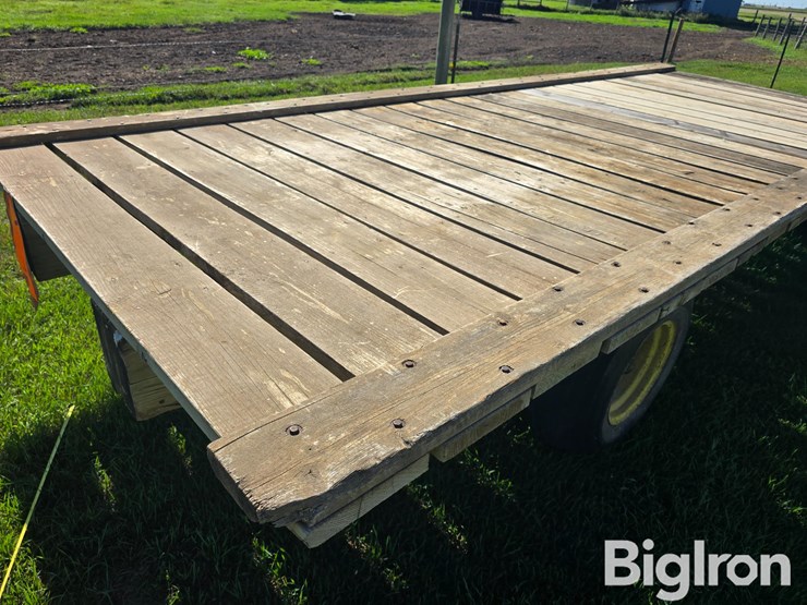 john-deere-flat-rack-image-17