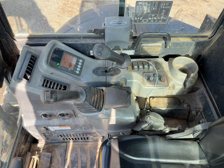 2019-yanmar-vio50-6a-image-29