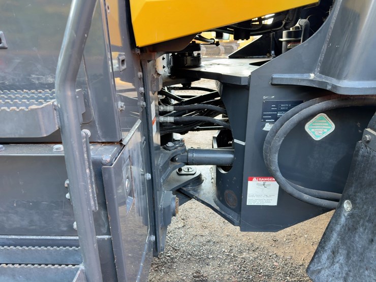 2018-komatsu-wa270-8-image-18