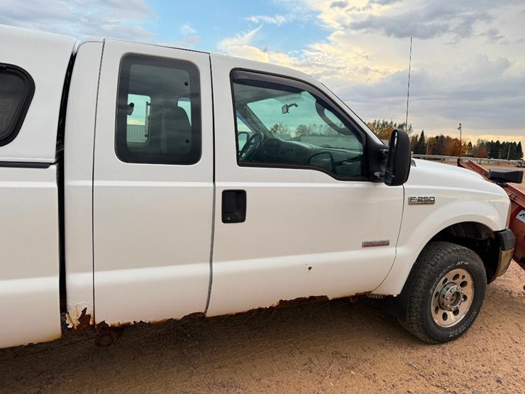 2006-ford-f250-xl-image-12