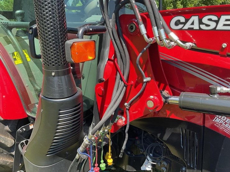 2020-case-ih-farmall-120c-image-31