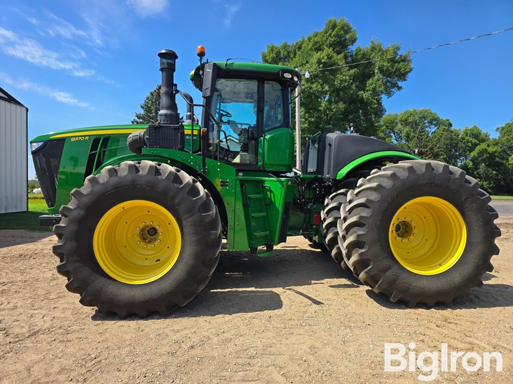 2018-john-deere-9370r-image-8