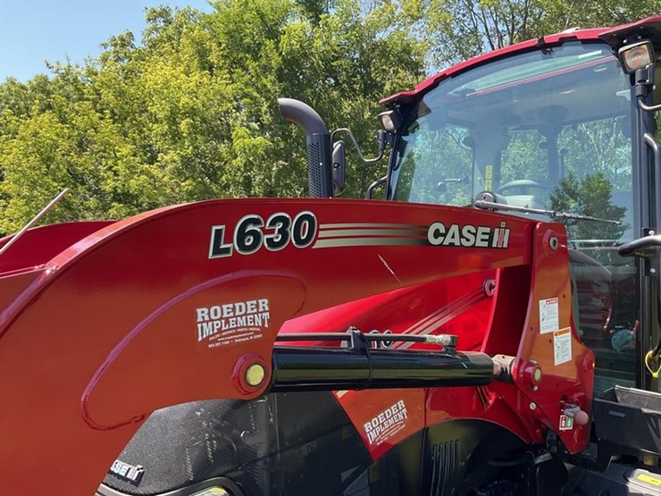 2020-case-ih-farmall-120c-image-19