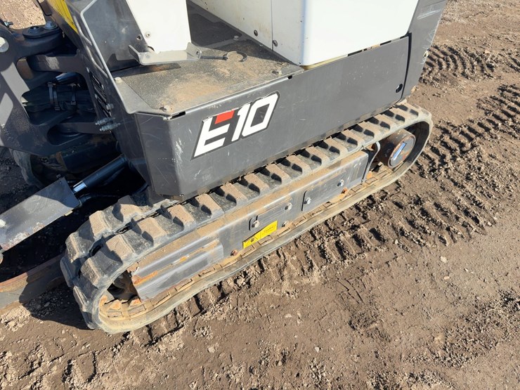 2023-bobcat-e10-image-19