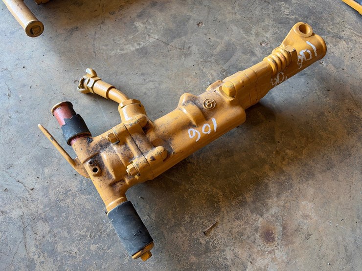 #106-•-cp-pneumatic-breaker-image-1
