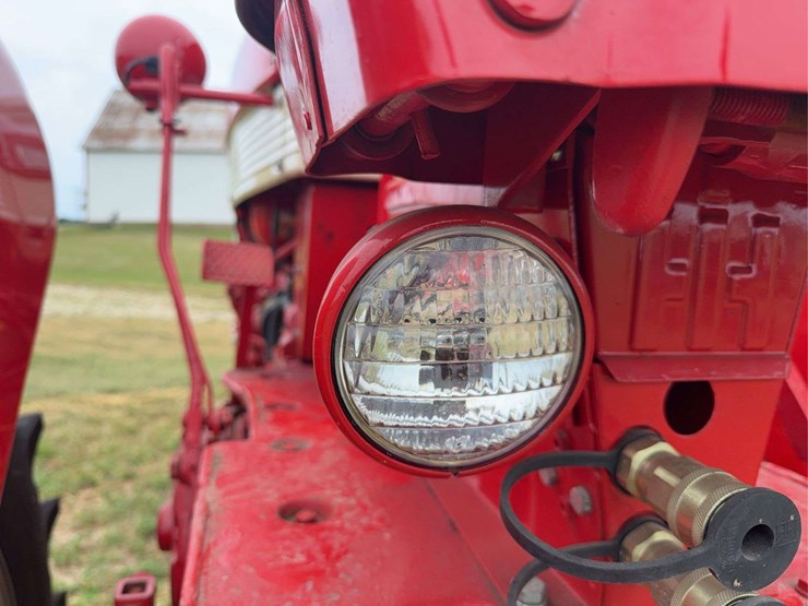 farmall-560-diesel-hi-clear-image-50
