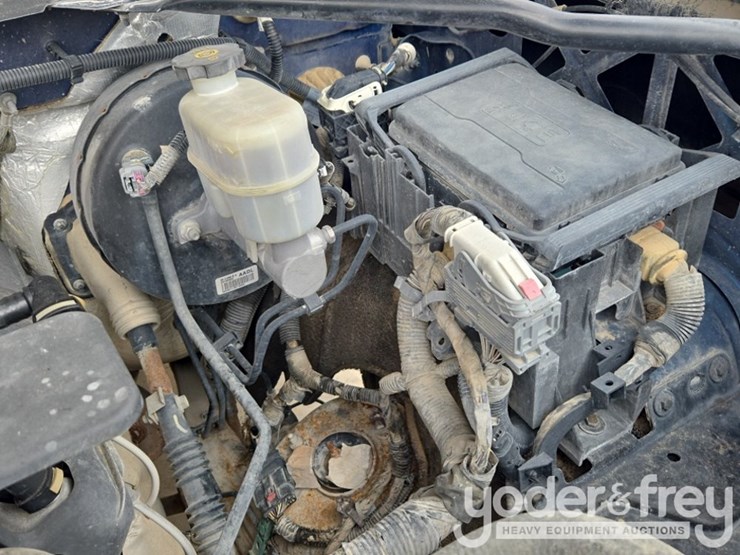 2015-chevrolet-silverado-1500-image-19