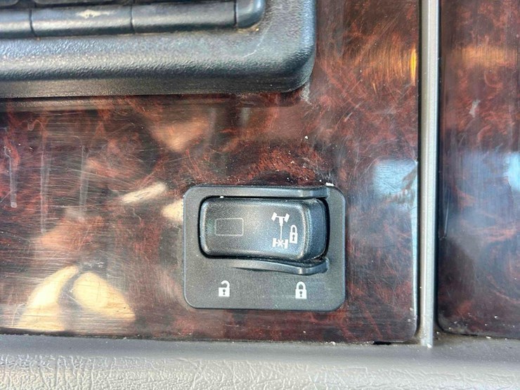 2018-kenworth-t300-image-49