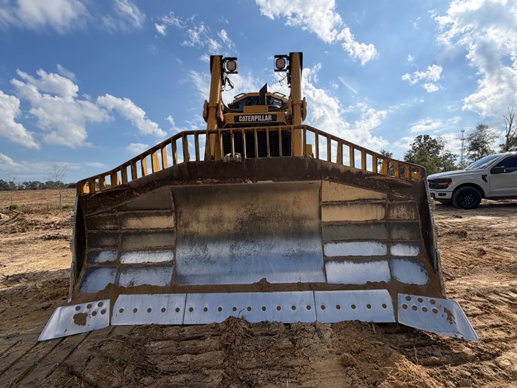 caterpillar-d8t-image-3