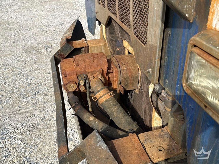 2016-perterbilt-320-ez-pack-35yd.-front-loader-garbage-truck-image-22
