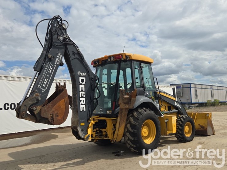 2020-deere-310sl-image-5