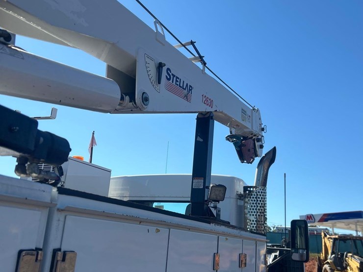 2018-kenworth-t300-image-27