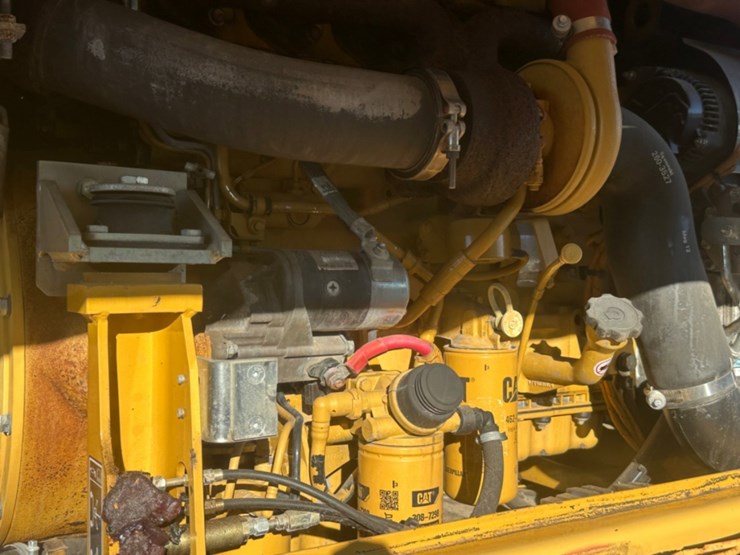 2012-caterpillar-m322d-image-25