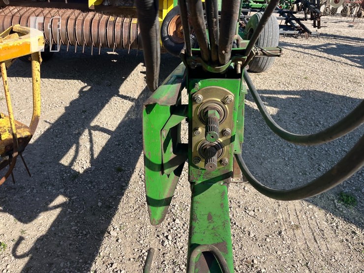 john-deere-3970-image-7