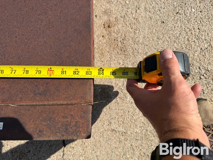 farmhand-quick-attach-blade-image-9