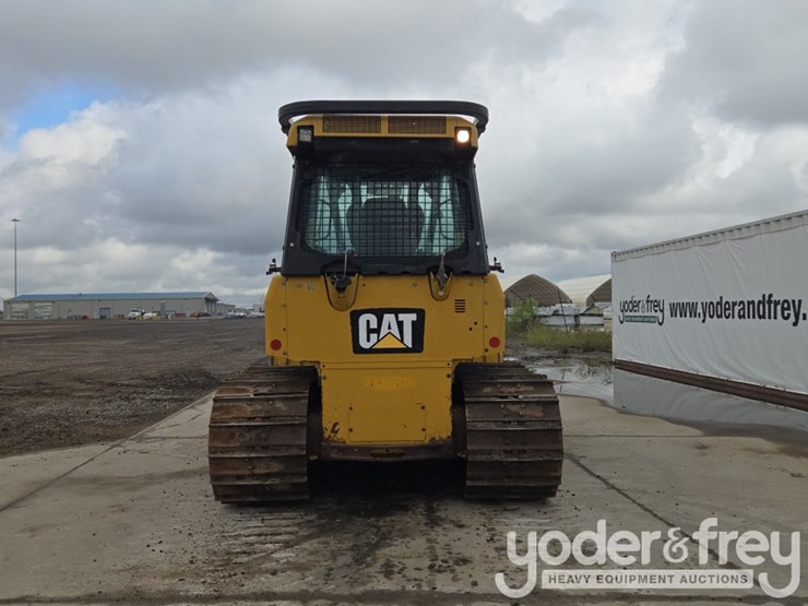 2014-caterpillar-d5k2-lgp-image-4
