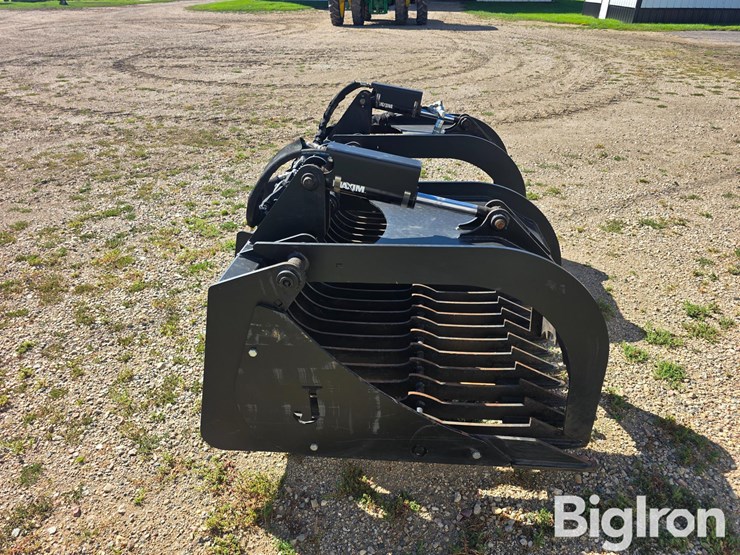 skid-steer-grapple-bucket-image-4