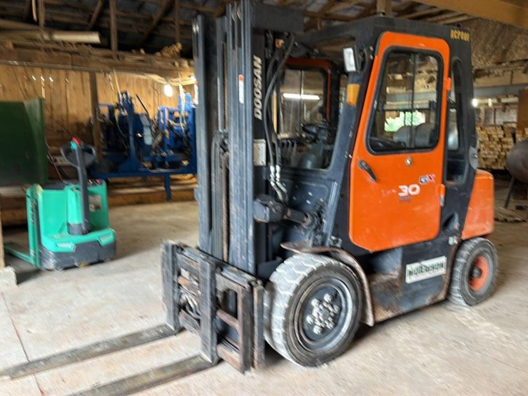 2018-doosan-g30g-image-1