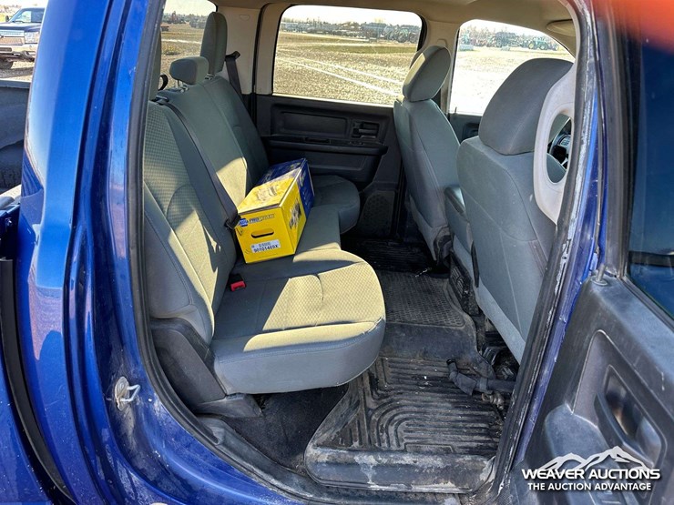 2016-dodge-1500-image-31
